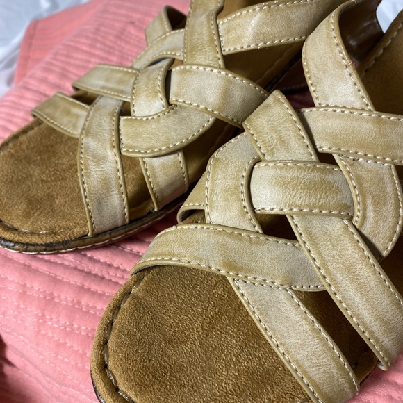 NaturalSoul by Naturalizer Women’s sandal, size 9 - Picture 14 of 14